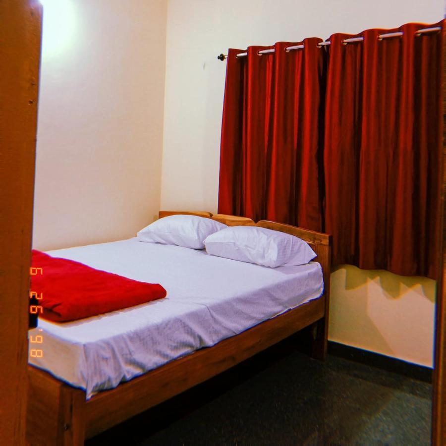 Mungaru Homestay, Talaguppa Sagar (Karnataka)